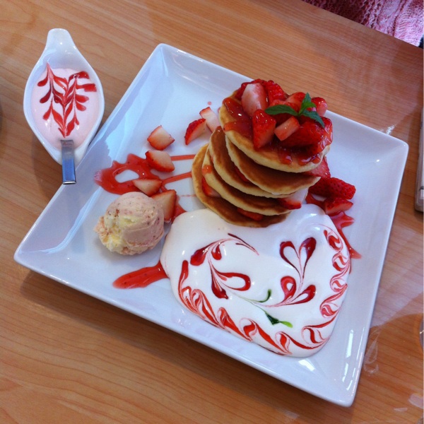 CAFFE SCIMMIA ROSSO（カフェ シンミア ロッソ）