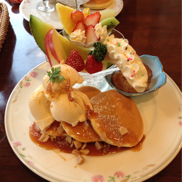 CAFE REST Ｒaffine 東員店