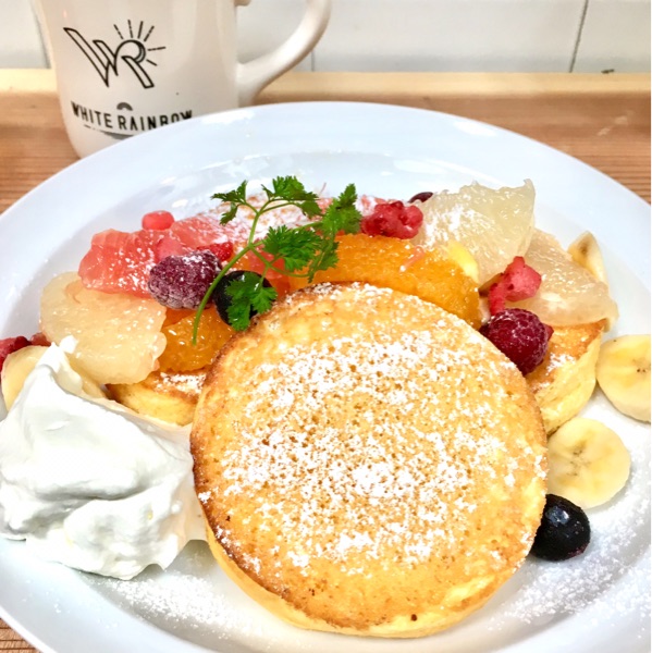 ホワイトレインボー（WHITE RAINBOW）