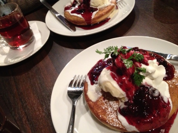 Pongee's Table（ポンジーズテーブル）