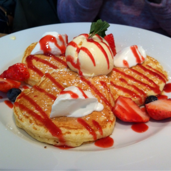 タブレス コーヒーベーカリー & ダイナー（TABLES coffee bakery & diner）