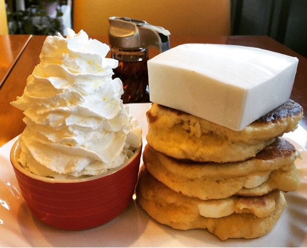 Egg Moon CAFE（エッグ ムーン カフェ）