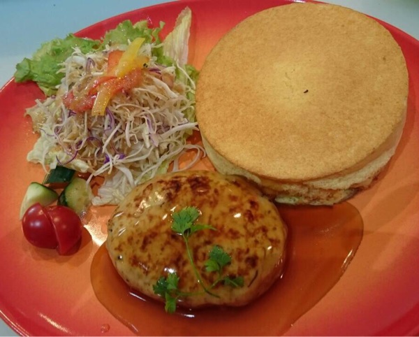 カフェアンドダイニング フルール 高松店（Cafe＆Dining Fleur）